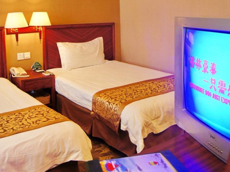 Greentree Inn Henan Luoyang Peony Square Business Hotel Экстерьер фото